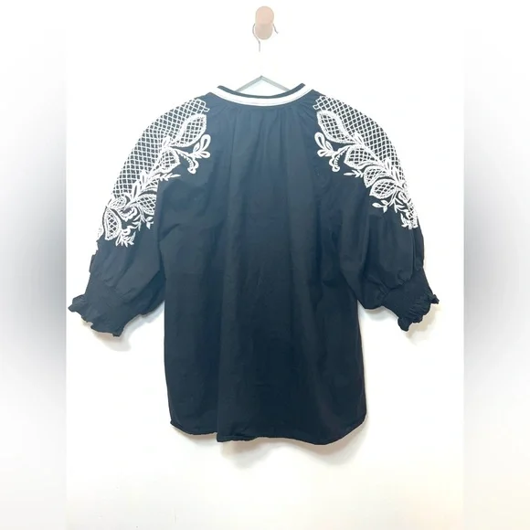 Maeve Anthropologie embroidered popover Black Blouse with White Embroidery - Picture 3 of 5